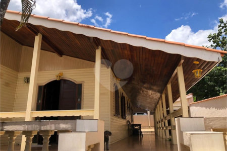 Casa à venda com 4 quartos, sendo 1 suíte, em Jardim Rosália Alcolea, Sorocaba, SP