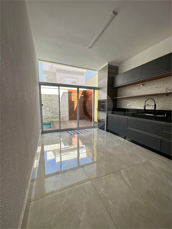 Casa à venda com 3 quartos, sendo 1 suíte,  no condomínio Horto Florestal Villagio, Sorocaba - SP