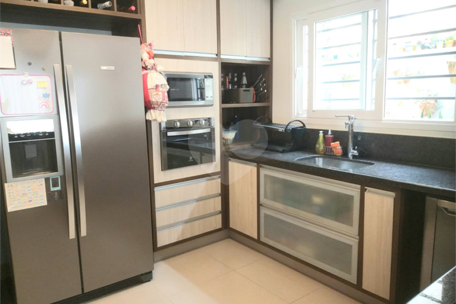 Sobrado à venda com 3 suítes em Santana, São Paulo, SP