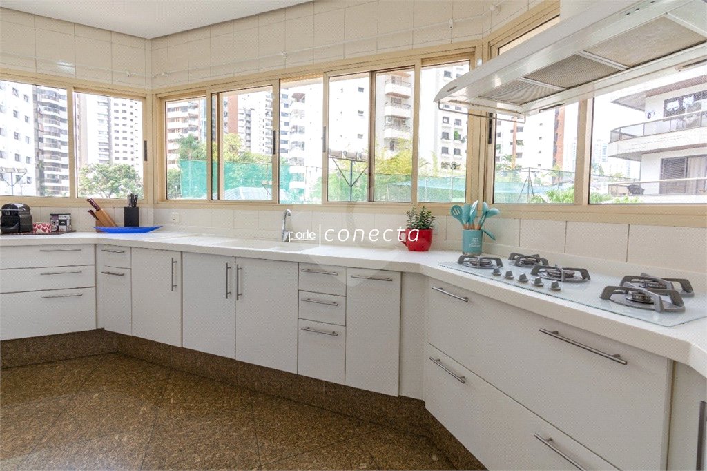 Apartamento à venda com 4 quartos, sendo 3 suítes, em Tatuapé, São Paulo, SP