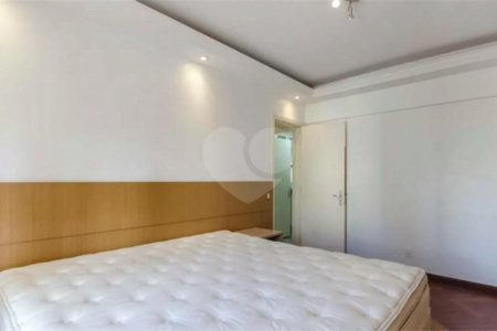Apartamento à venda com 4 quartos, sendo 3 suítes, em Santana, São Paulo, SP