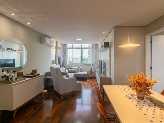 Apartamento à venda com 3 quartos, sendo 1 suíte,  em Alto da Boa Vista, São Paulo, SP