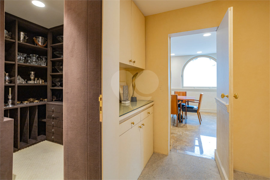 Apartamento à venda com 4 suítes em Jardim Europa, São Paulo, SP
