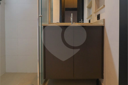 Apartamento à venda ou para alugar com 1 quarto em Pinheiros, São Paulo, SP