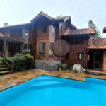 Casa à venda ou para alugar com 3 quartos, sendo 1 suíte, no condomínio Associação Reserva das Hortênsias, Mairiporã - SP