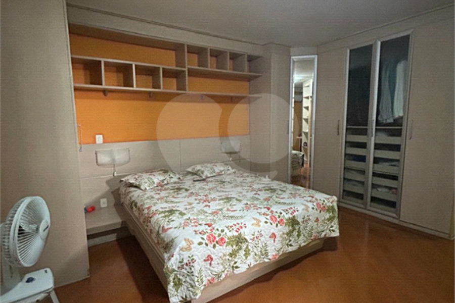 Sobrado à venda com 3 quartos, sendo 1 suíte, em Vila Nova Cachoeirinha, São Paulo, SP