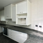 Casa à venda com 4 suítes no condomínio Estância Marambaia, Vinhedo - SP