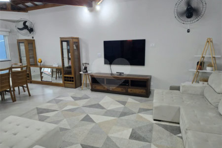 Casa à venda com 3 quartos, sendo 1 suíte, em Santa Teresinha, São Paulo, SP