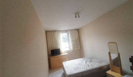 Apartamento à venda com 3 quartos, sendo 1 suíte,  no Centro, Serra Negra, SP