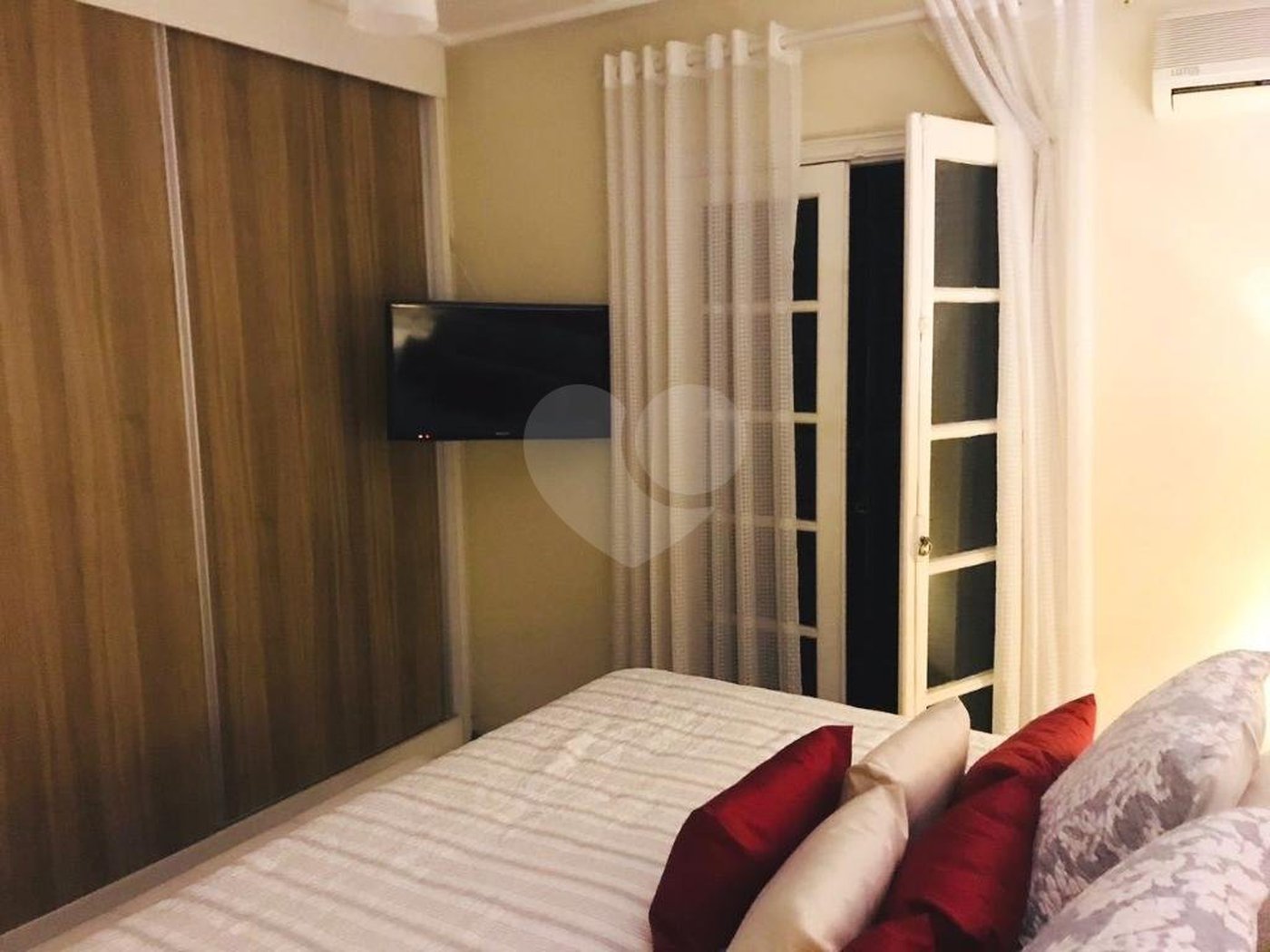 Apartamento à venda com 2 quartos em Vila Alexandria, São Paulo, SP