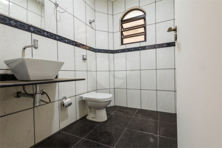 Casa à venda com 3 quartos, sendo 2 suítes, em Jardim Santa Cecília, Guarulhos, SP