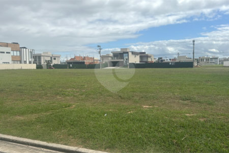 Terreno à venda em Ogiva, Cabo Frio, RJ
