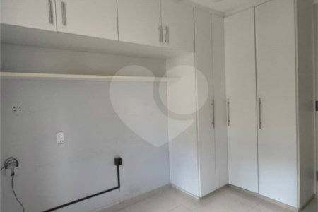 Apartamento à venda com 3 quartos, sendo 1 suíte,  em Parque Industrial Lagoinha, Ribeirão Preto, SP