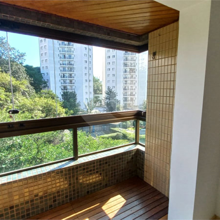 Apartamento à venda com 3 quartos, sendo 1 suíte,  em Vila Indiana, São Paulo, SP