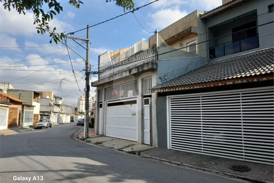 Sobrado à venda com 3 quartos, sendo 1 suíte,  em Saúde, São Paulo, SP