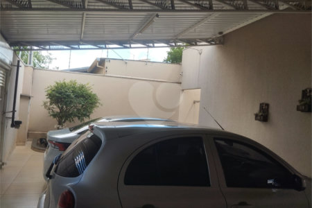 Casa Térrea à venda com 3 quartos, sendo 1 suíte, em Jardim Botânico, Araraquara, SP