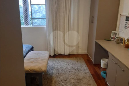 Sobrado à venda com 4 quartos, sendo 1 suíte,  em Jardim São Paulo(zona Norte), São Paulo, SP