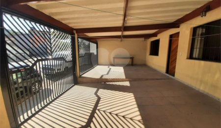 Sobrado à venda com 5 quartos, sendo 1 suíte,  em Tremembé, São Paulo, SP