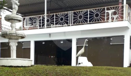 Casa à venda com 3 quartos, sendo 1 suíte,  no condomínio Chacarás Bela Vista, Mairiporã - SP