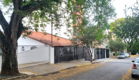 Casa à venda ou para alugar com 5 quartos, sendo 2 suítes,  em Jardim Europa, Sorocaba, SP