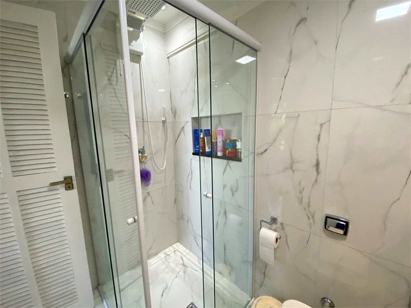 Apartamento à venda com 3 quartos, sendo 1 suíte, em Vila Romana, São Paulo, SP