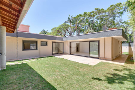 Casa Térrea à venda com 4 quartos, sendo 3 suítes, em Jardim Prudência, São Paulo, SP