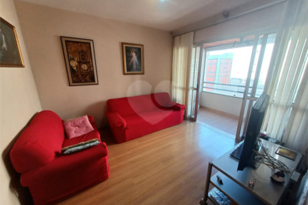 Apartamento à venda com 3 quartos, sendo 1 suíte, em Jardim das Acácias, São Paulo, SP
