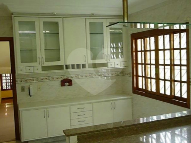 Sobrado à venda com 3 suítes em Vila Mazzei, São Paulo, SP