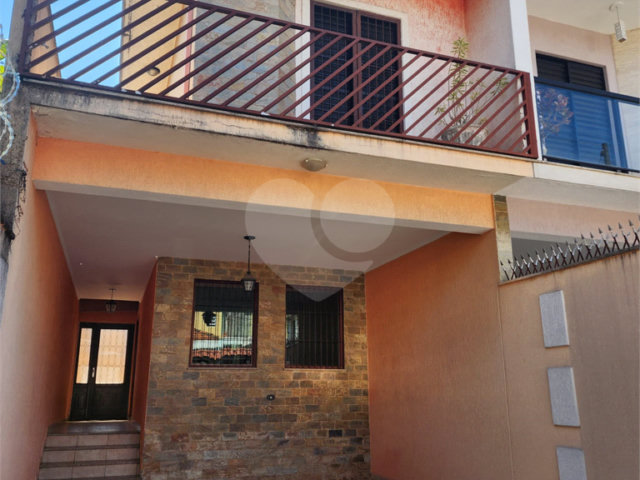 Sobrado à venda com 4 quartos, sendo 3 suítes,  em Jaçanã, São Paulo, SP