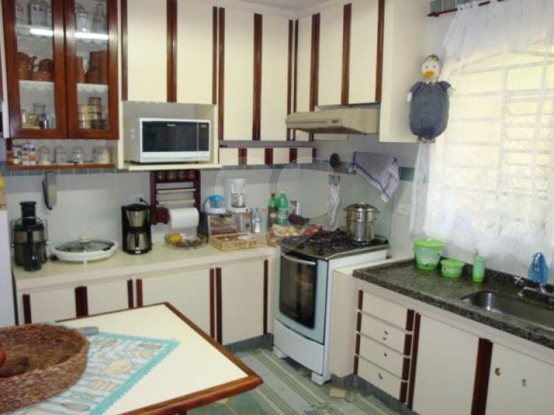 Casa Térrea à venda com 3 quartos, sendo 1 suíte, em Parque Petrópolis, Mairiporã, SP