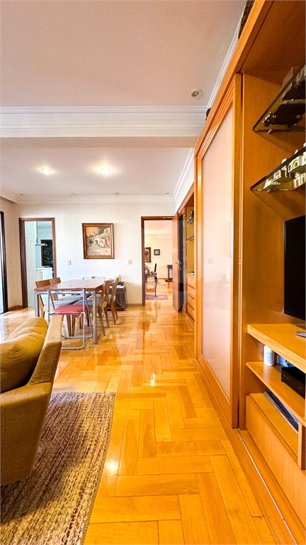 Apartamento à venda com 3 quartos, sendo 2 suítes, em Morumbi, São Paulo, SP