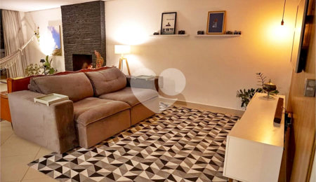 Casa à venda com 3 suítes em Caraguatá, Mairiporã, SP