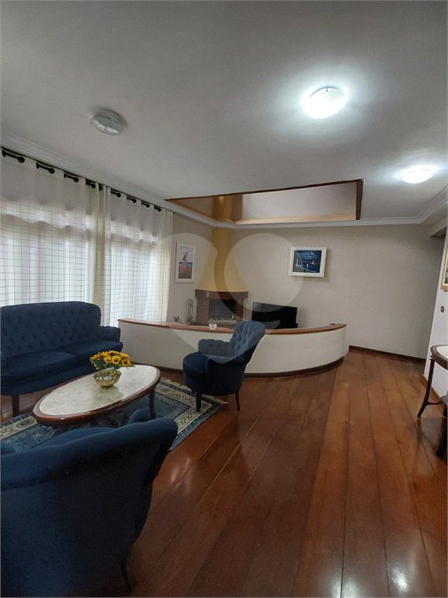 Casa à venda com 3 suítes em Vila Pereira Barreto, São Paulo, SP