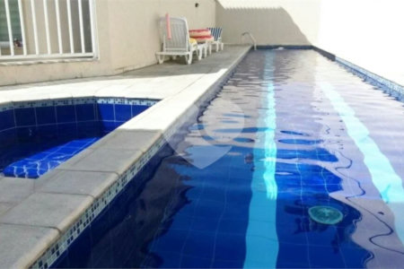 Lindo Sobrado em Condomínio