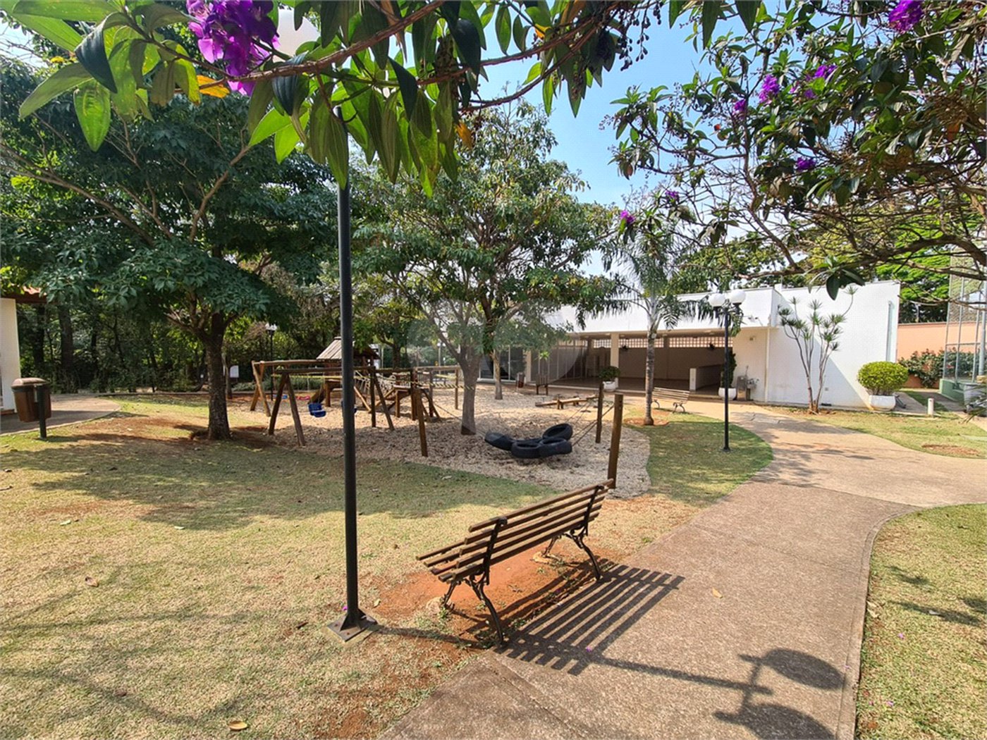 Casa à venda com 3 suítes no condomínio Vila do Bosque, Sorocaba - SP
