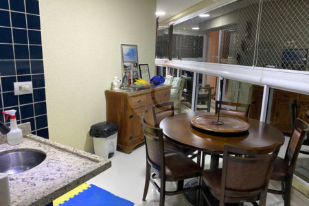 Apartamento à venda com 3 suítes em Santa Teresinha, São Paulo, SP