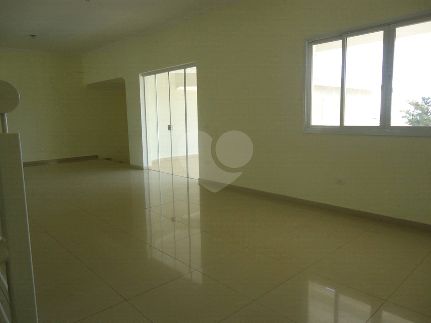 Casa à venda com 6 quartos, sendo 4 suítes,  no condomínio Monte Belo, Salto - SP