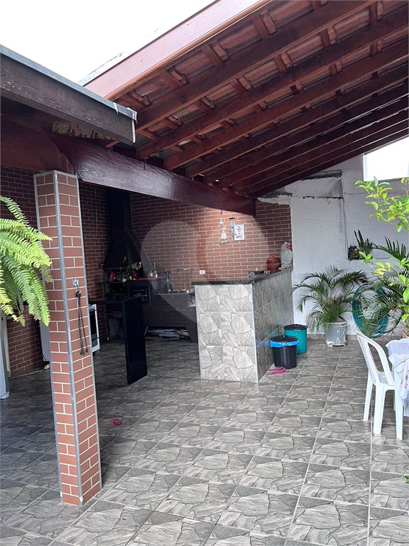 Sobrado à venda com 5 quartos, sendo 2 suítes,  em Jardim da Granja, São José dos Campos, SP