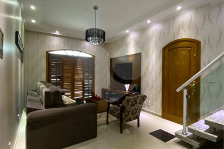 Casa à venda com 3 quartos, sendo 2 suítes, em Jardim Brasil, Guarulhos, SP