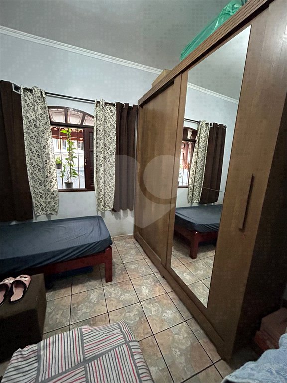 Casa à venda com 3 quartos em Parque Sonia, São Paulo, SP