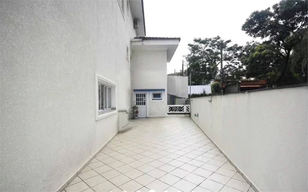 Casa à venda com 5 suítes em Jardim Londrina, São Paulo, SP