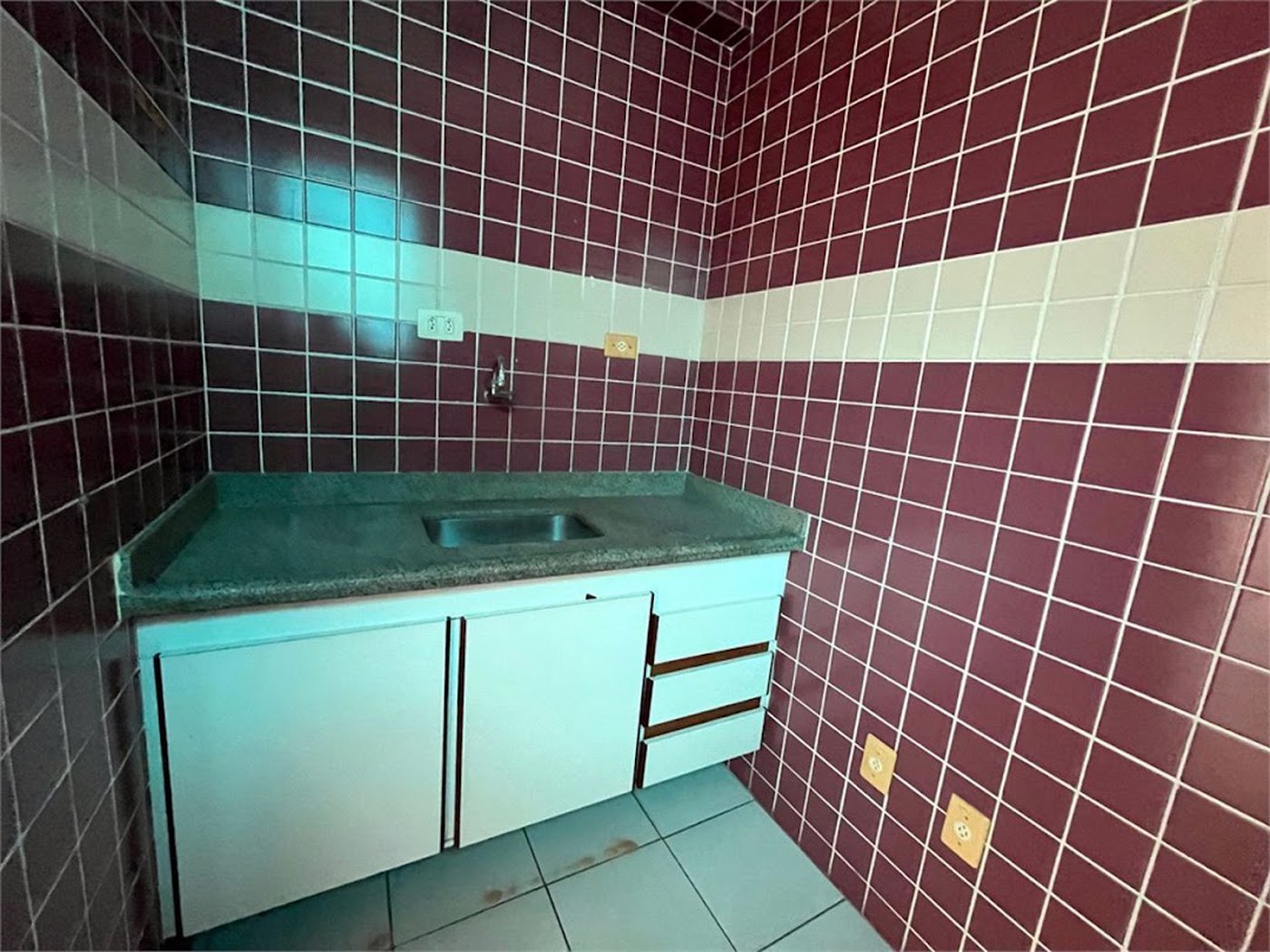 Sala para alugar, 121 m² por R$ 4.500,00 - Vila Mathias - Santos/SP