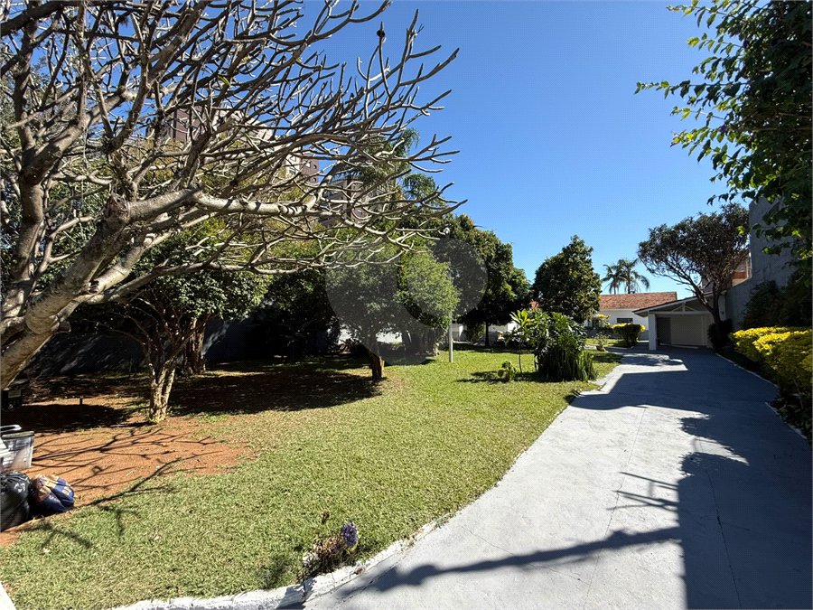 Casa Térrea à venda ou para alugar com 2 suítes em Alvinópolis, Atibaia, SP