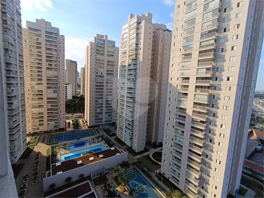Apartamento à venda com 3 quartos, sendo 1 suíte, em Vila Leonor, Guarulhos, SP