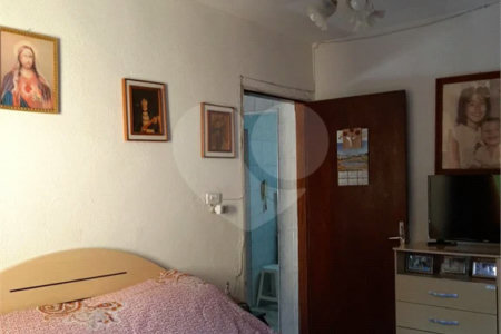 Casa com Salão Comercial no Aracy