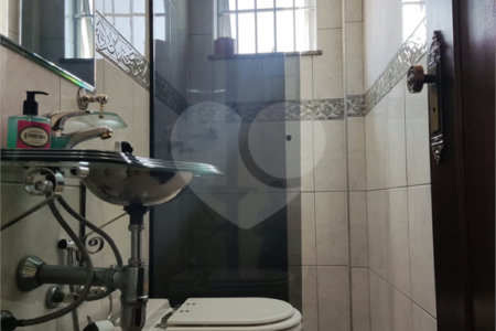 Apartamento para venda e locação na Aclimação de 108m² com 2 dormitórios e 2 banheiros, varanda