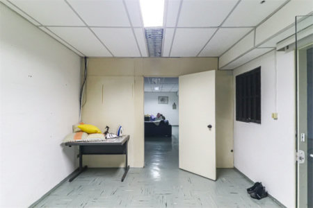 Prédio comercial à venda na Rua Coronel Camisão, 3593 m2 área útil, 1137m2 terreno, 33 salas, 10 vagas