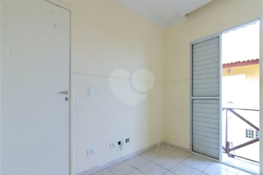 Casa para alugar com 2 quartos, sendo 1 suíte,  no condomínio Nova Carioba, São Paulo - SP