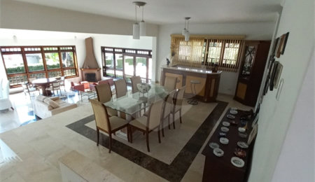 Casa à venda com 4 suítes no condomínio Aruã, Mogi das Cruzes - SP