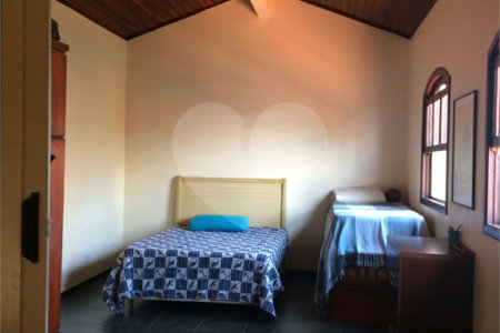 Casa à venda com 4 quartos, sendo 2 suítes, no condomínio Vinhas da Vista Alegre - Lado Sede, Vinhedo - SP